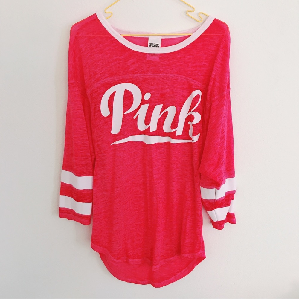 VS Pink💖 3/4 Sleeves Tee